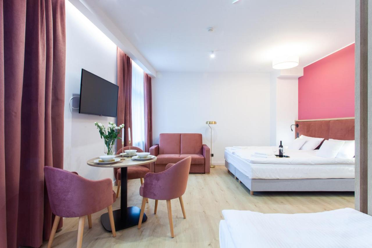 Square Apartments Гдыня Экстерьер фото